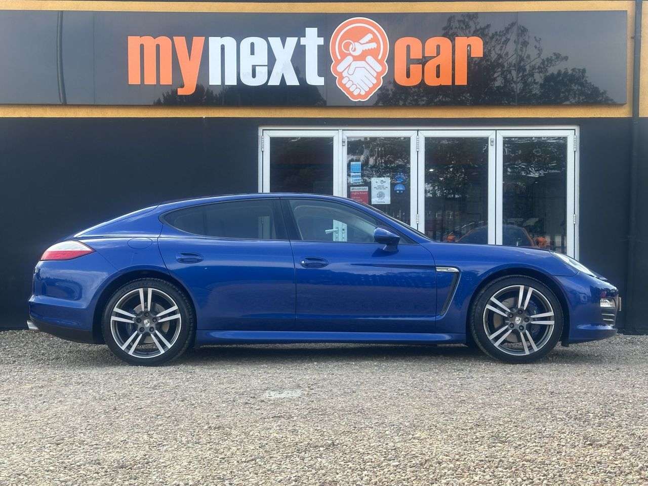 2010 PORSCHE PANAMERA 2010 PORSCHE PANAMERA