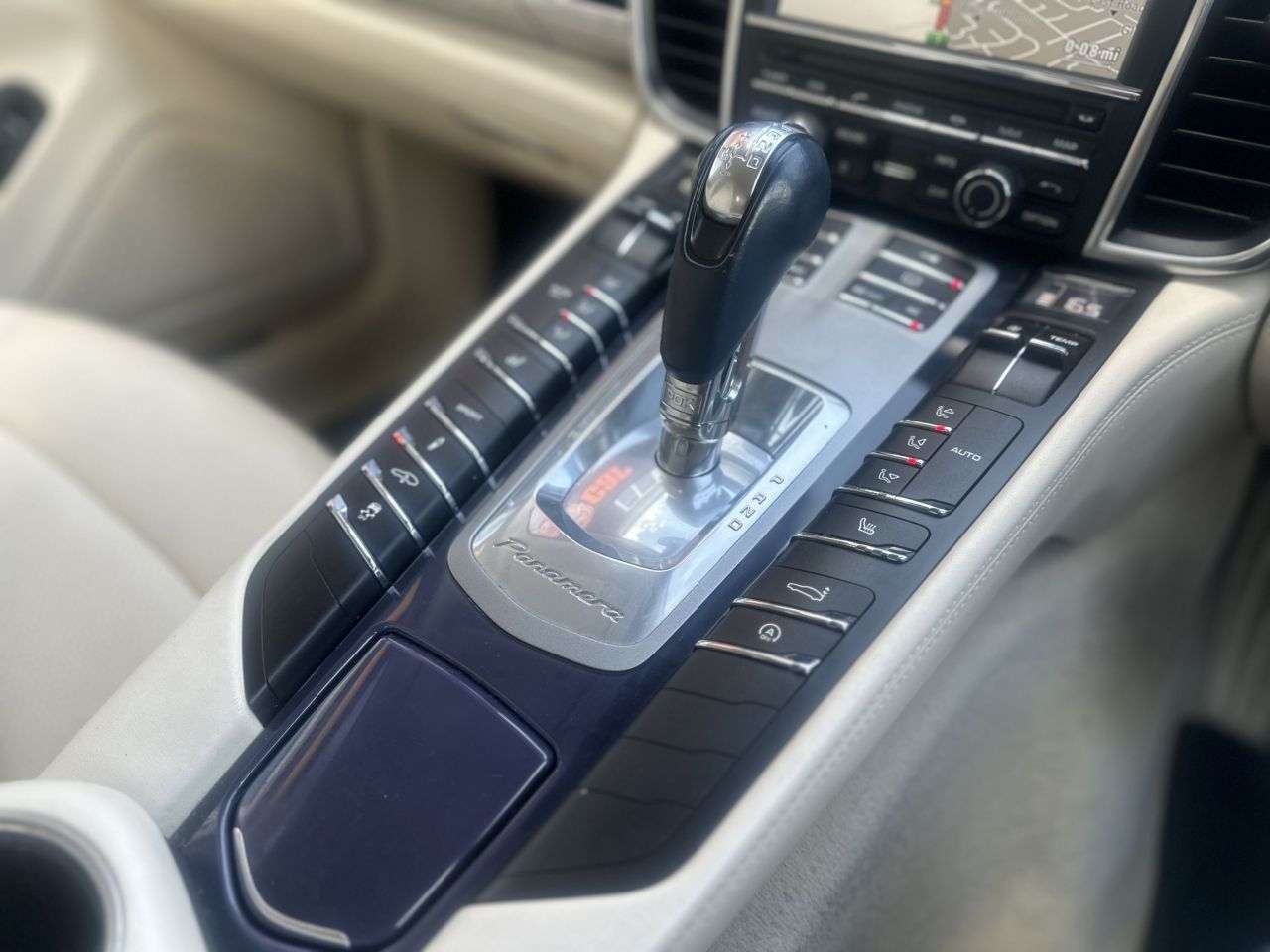 2010 PORSCHE PANAMERA 2010 PORSCHE PANAMERA