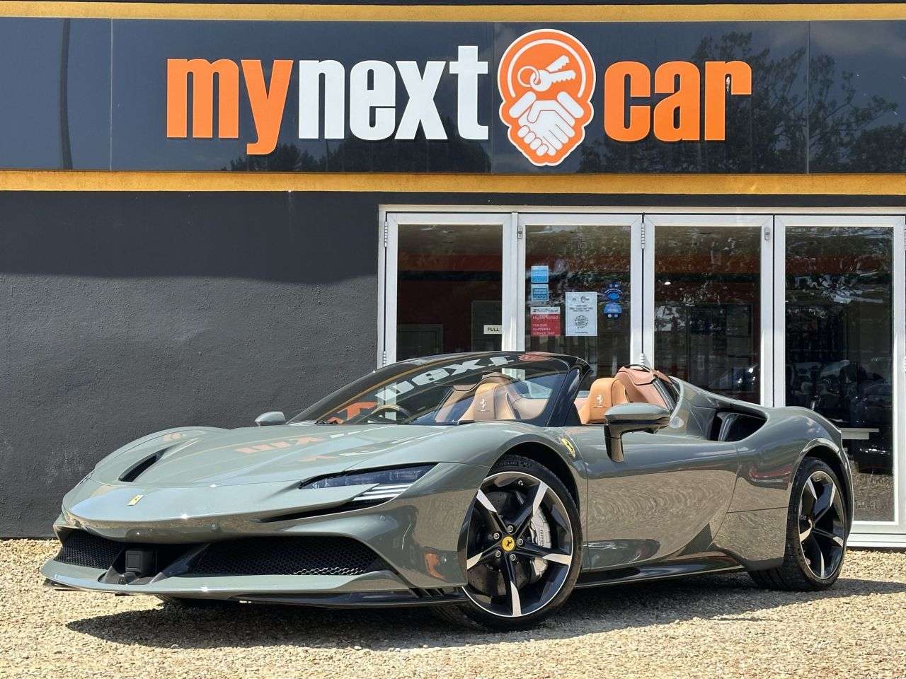 null FERRARI SF90 SPIDER null FERRARI SF90 SPIDER