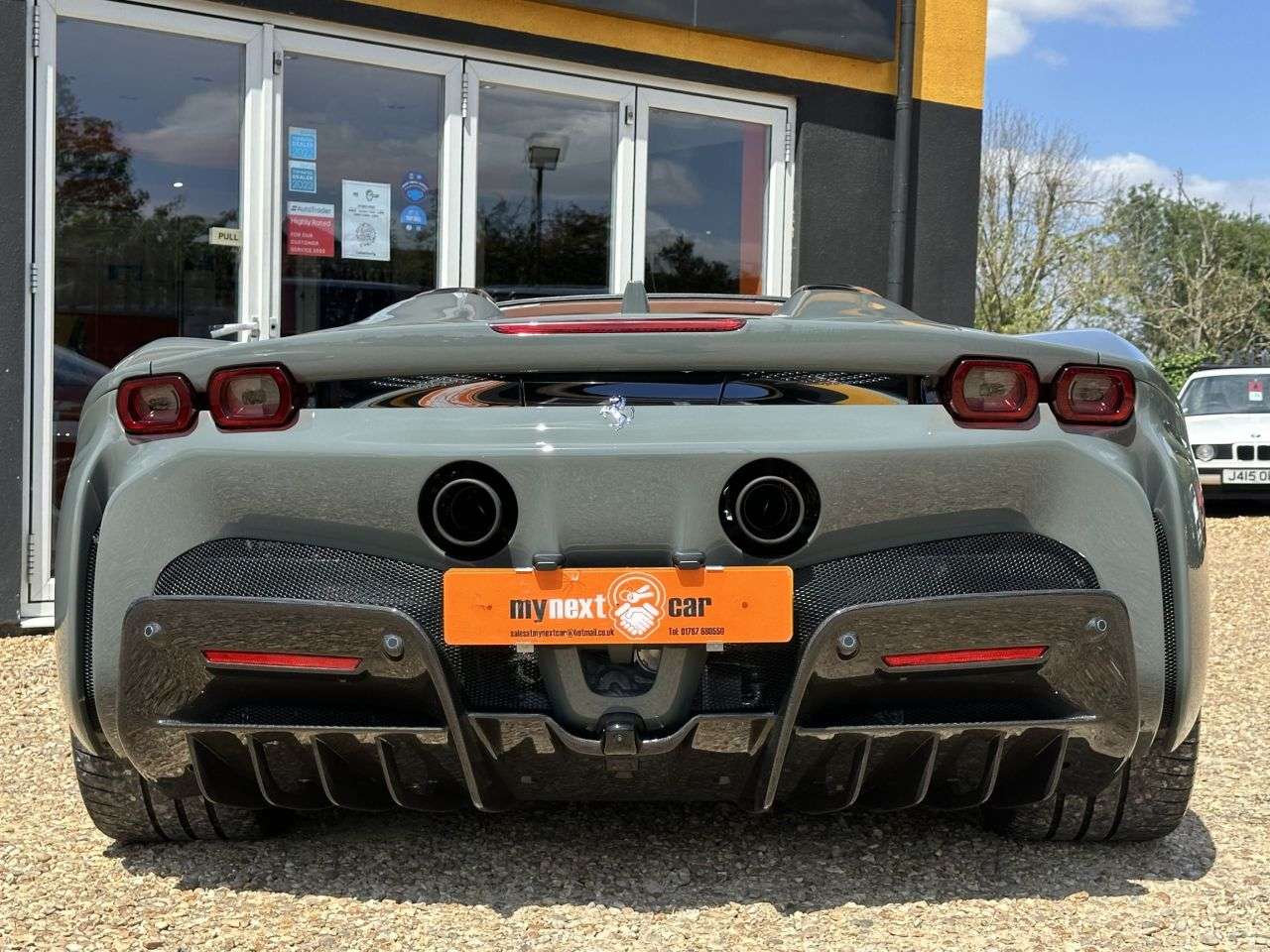 null FERRARI SF90 SPIDER null FERRARI SF90 SPIDER