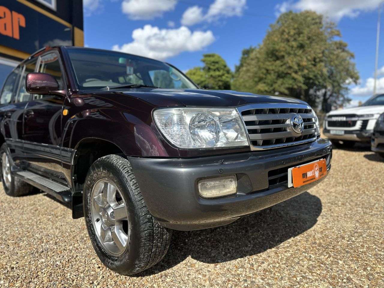 A 2007 TOYOTA LAND CRUISER 4.2 TD SUV 5dr Diesel Automatic (282 g/km, 201 bhp) COMPREHENSIVE SERVICE H A 2007 TOYOTA LAND CRUISER 4.2 TD SUV 5dr Diesel Automatic (282 g/km, 201 bhp) COMPREHENSIVE SERVICE H