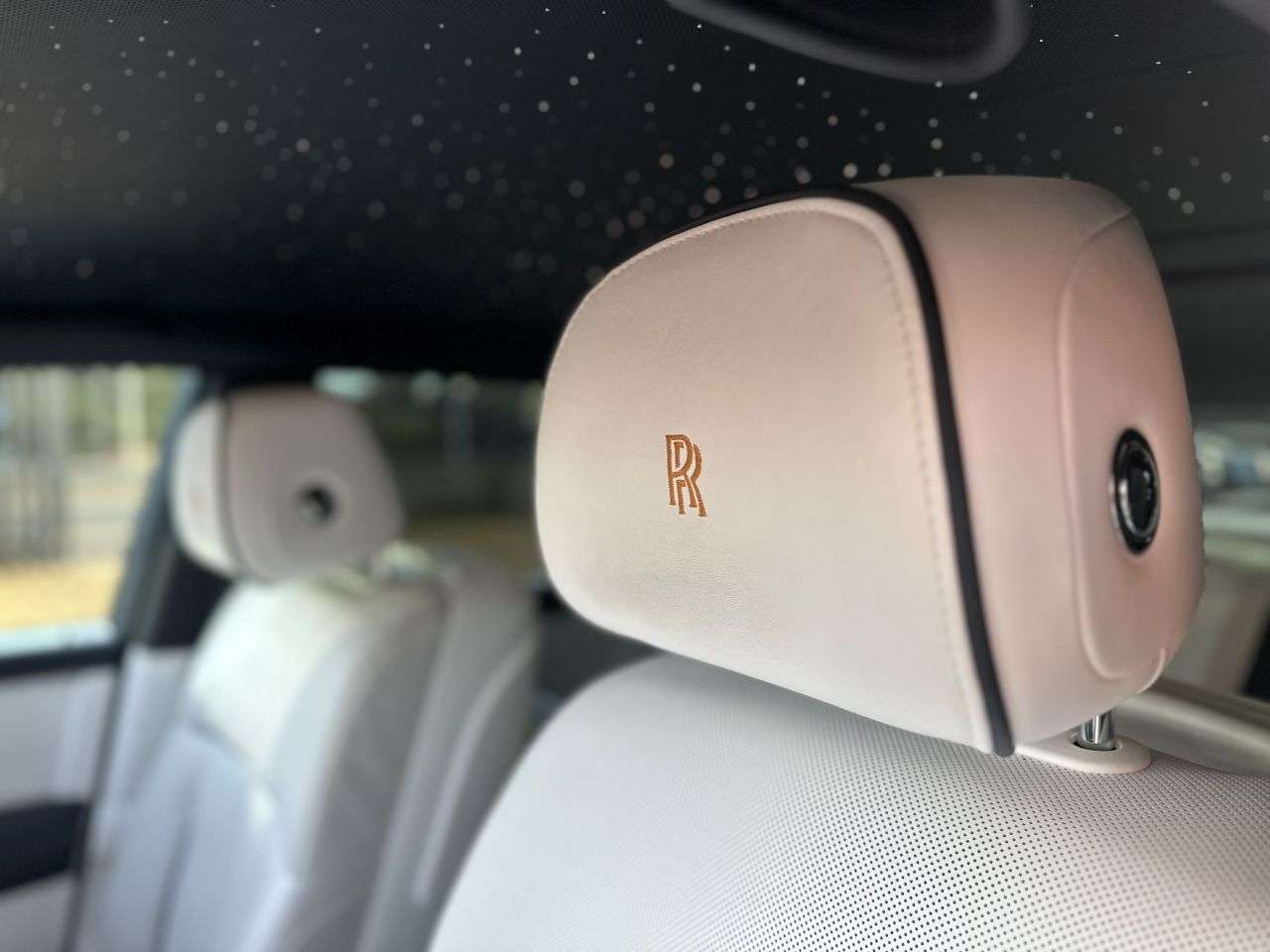 2025 ROLLS-ROYCE PHANTOM 2025 ROLLS-ROYCE PHANTOM