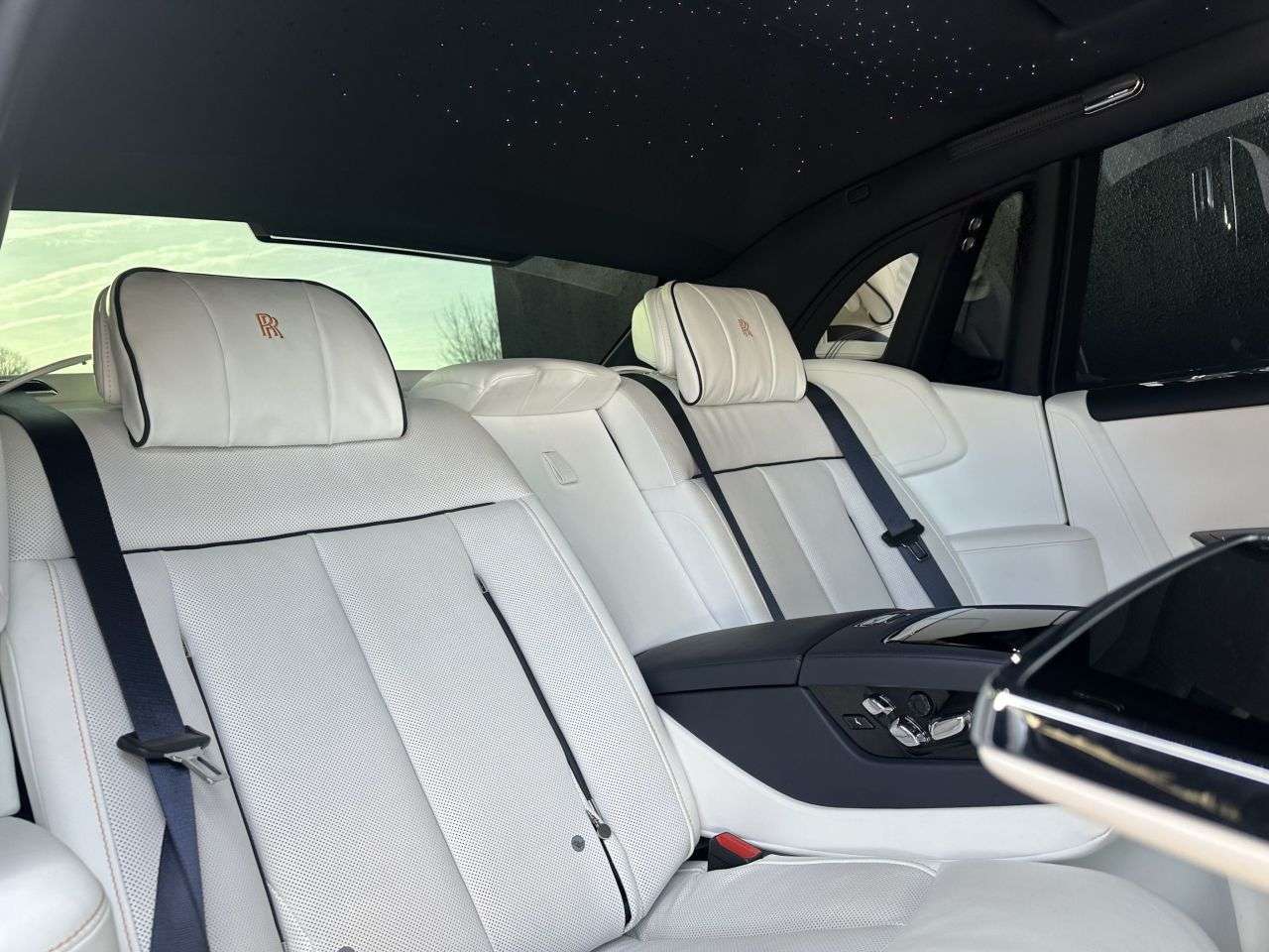 2025 ROLLS-ROYCE PHANTOM 2025 ROLLS-ROYCE PHANTOM