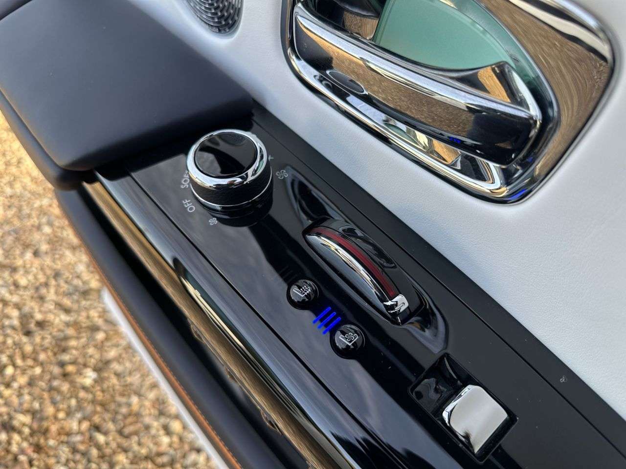 2025 ROLLS-ROYCE PHANTOM 2025 ROLLS-ROYCE PHANTOM