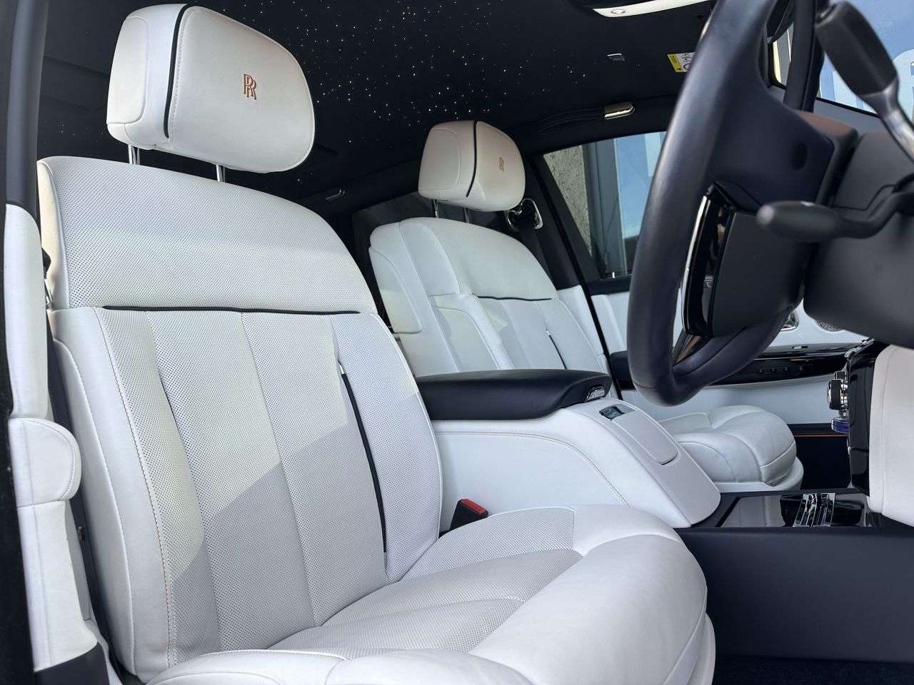 2025 ROLLS-ROYCE PHANTOM 2025 ROLLS-ROYCE PHANTOM