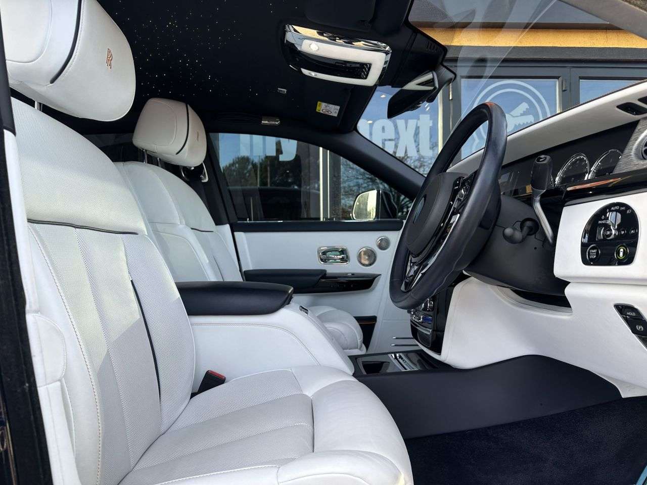 2025 ROLLS-ROYCE PHANTOM 2025 ROLLS-ROYCE PHANTOM