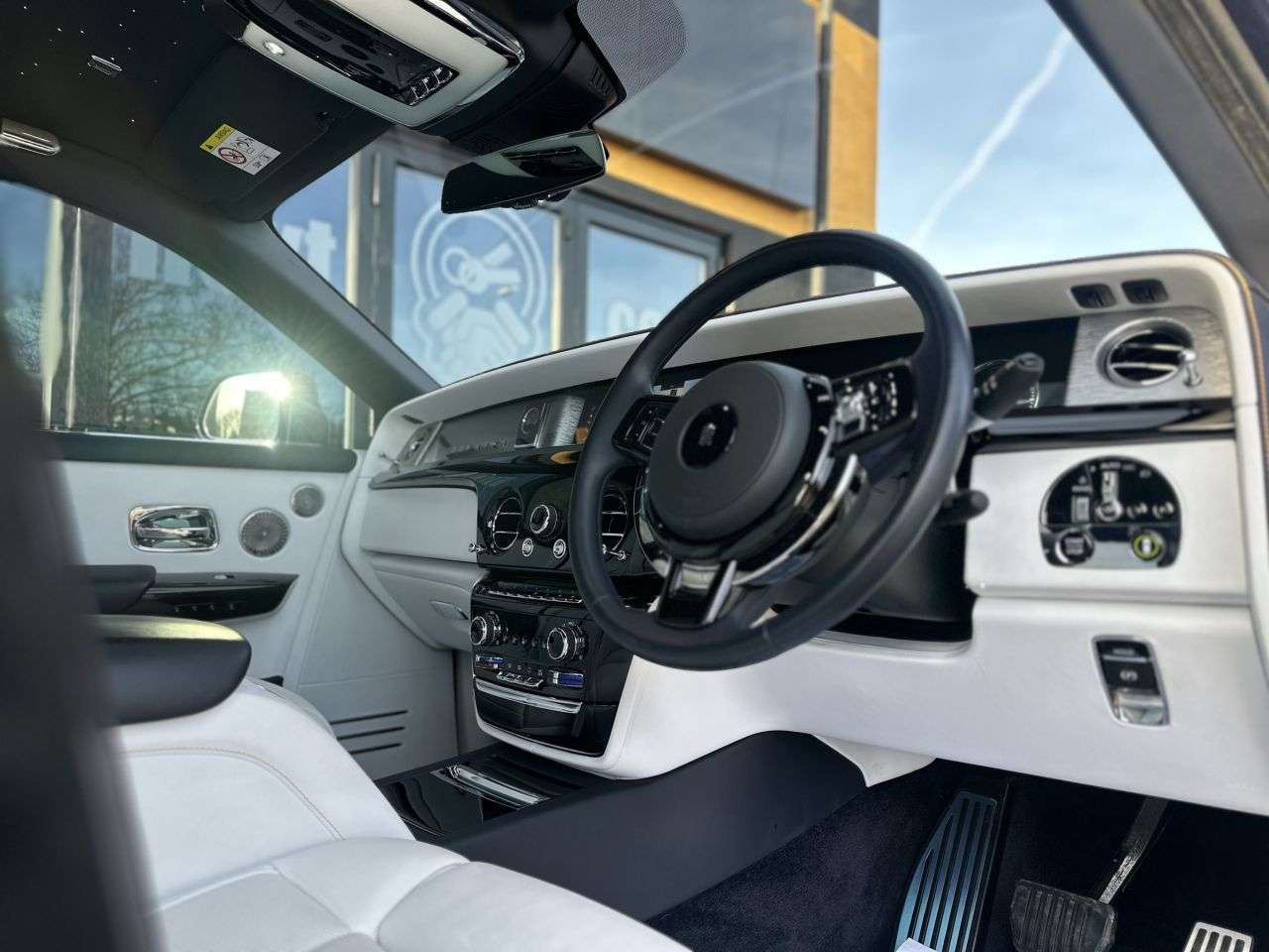 2025 ROLLS-ROYCE PHANTOM 2025 ROLLS-ROYCE PHANTOM