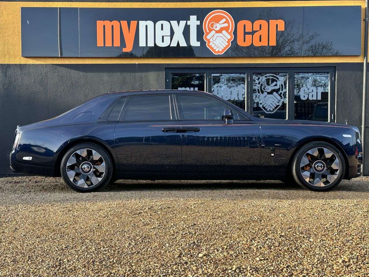 2025 ROLLS-ROYCE PHANTOM 2025 ROLLS-ROYCE PHANTOM