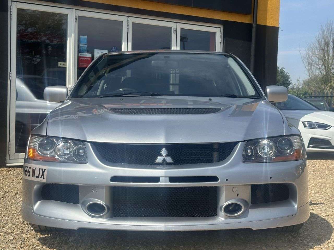 A 2005 MITSUBISHI LANCER EVOLUTION IX 2.1T MR FQ-340 4WD Euro 4 4dr HKS GTII ball bearing turbocharger A 2005 MITSUBISHI LANCER EVOLUTION IX 2.1T MR FQ-340 4WD Euro 4 4dr HKS GTII ball bearing turbocharger