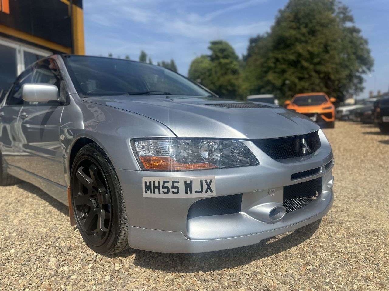 A 2005 MITSUBISHI LANCER EVOLUTION IX 2.1T MR FQ-340 4WD Euro 4 4dr HKS GTII ball bearing turbocharger A 2005 MITSUBISHI LANCER EVOLUTION IX 2.1T MR FQ-340 4WD Euro 4 4dr HKS GTII ball bearing turbocharger