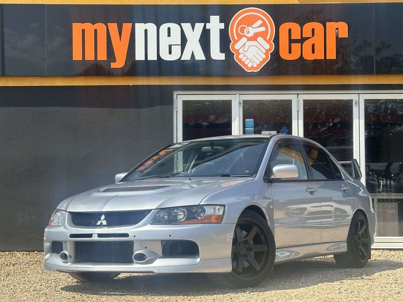 A 2005 MITSUBISHI LANCER EVOLUTION IX 2.1T MR FQ-340 4WD Euro 4 4dr HKS GTII ball bearing turbocharger A 2005 MITSUBISHI LANCER EVOLUTION IX 2.1T MR FQ-340 4WD Euro 4 4dr HKS GTII ball bearing turbocharger