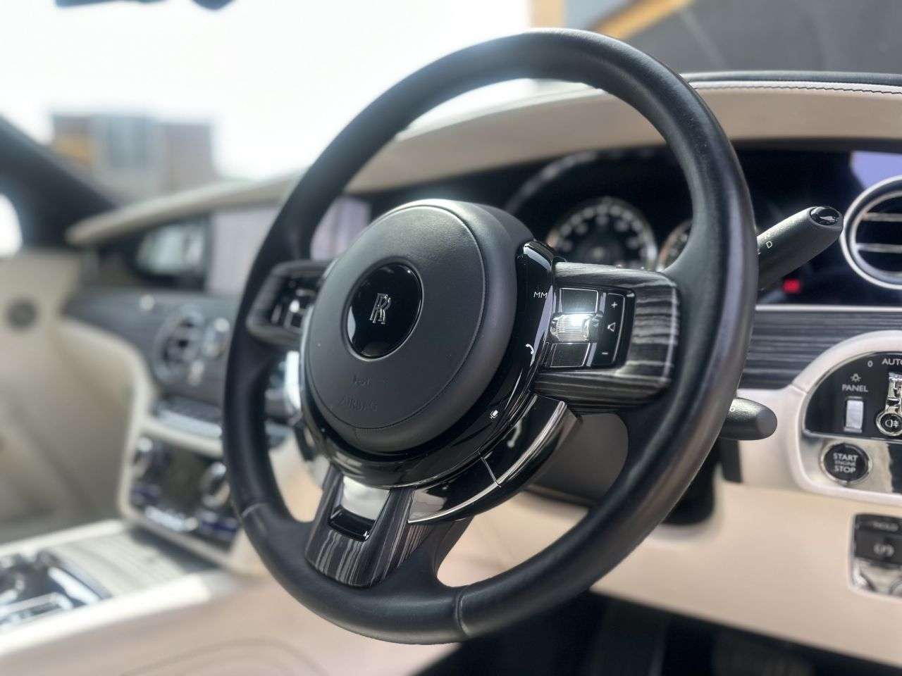 2021 ROLLS-ROYCE GHOST 2021 ROLLS-ROYCE GHOST