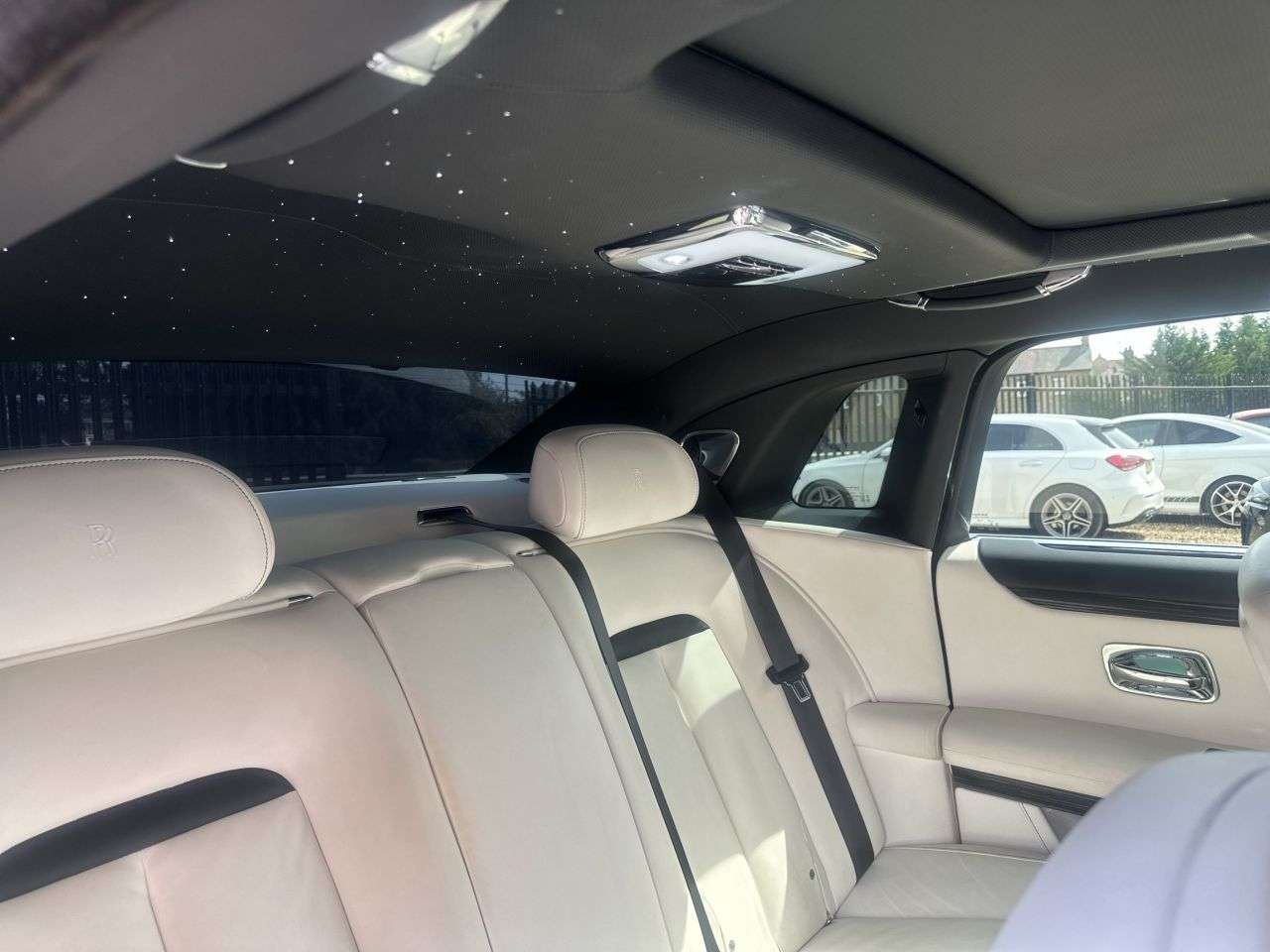 2021 ROLLS-ROYCE GHOST 2021 ROLLS-ROYCE GHOST