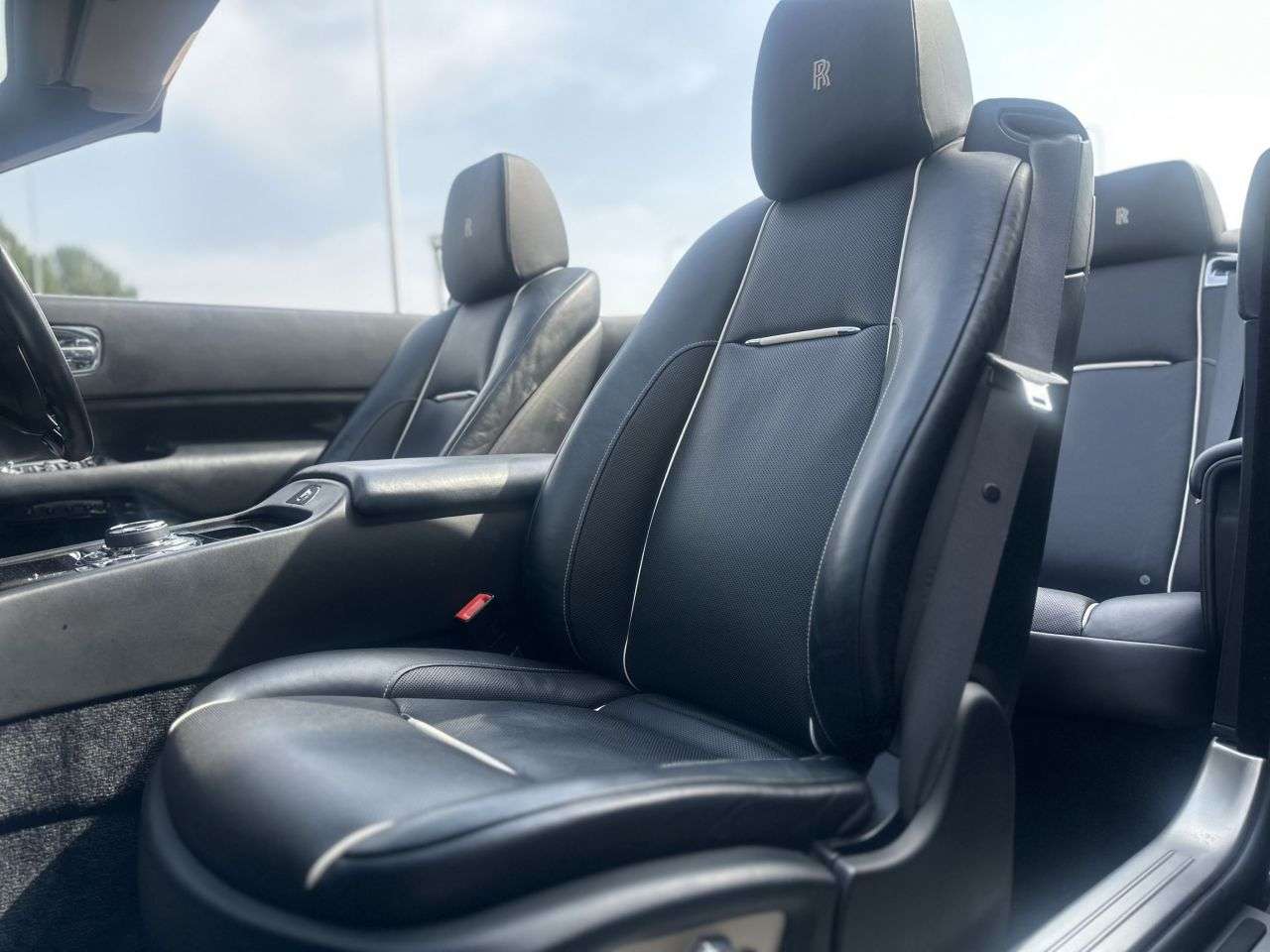 2016 ROLLS-ROYCE DAWN 2016 ROLLS-ROYCE DAWN