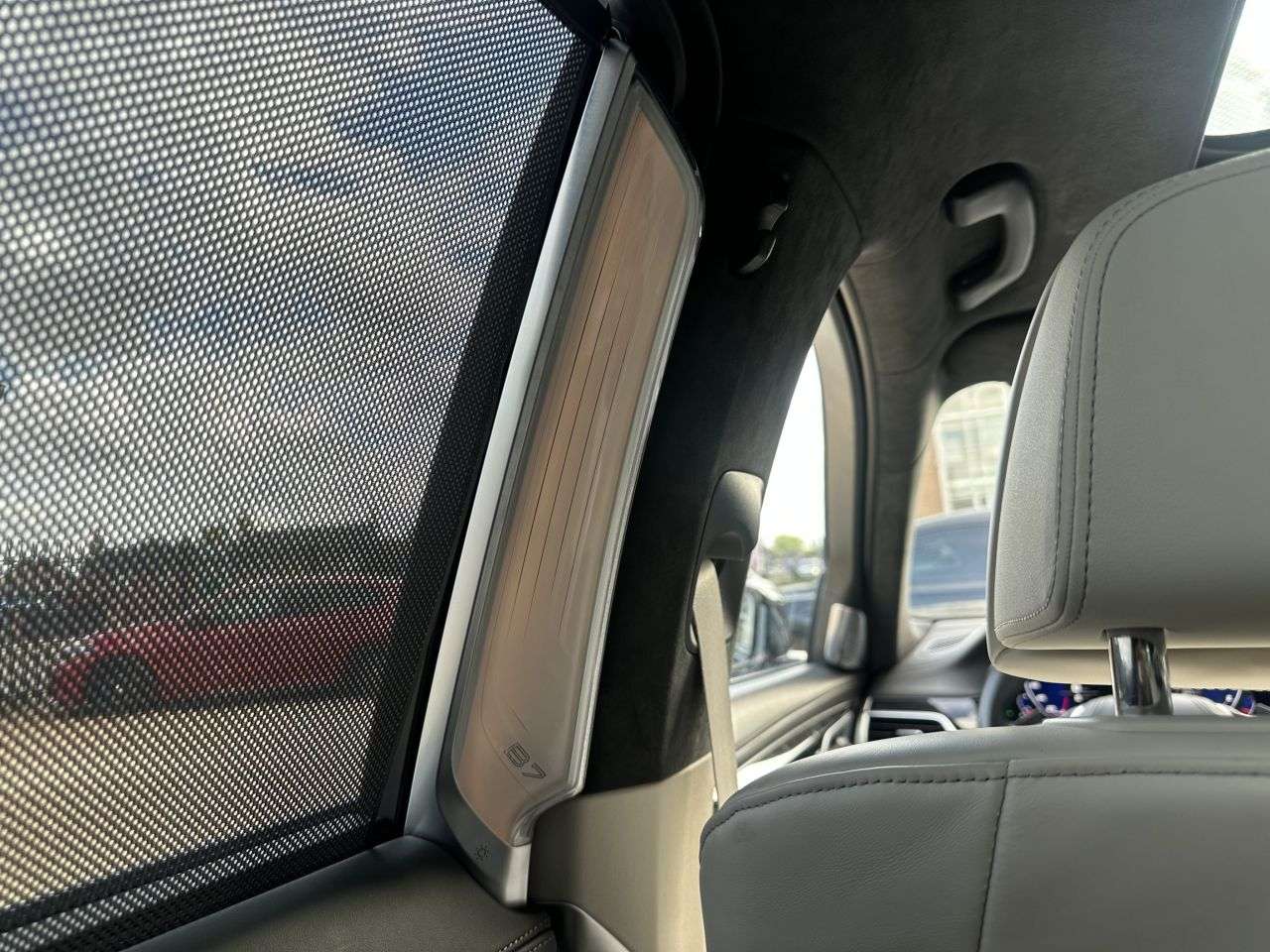 2022 BMW ALPINA B7 2022 BMW ALPINA B7