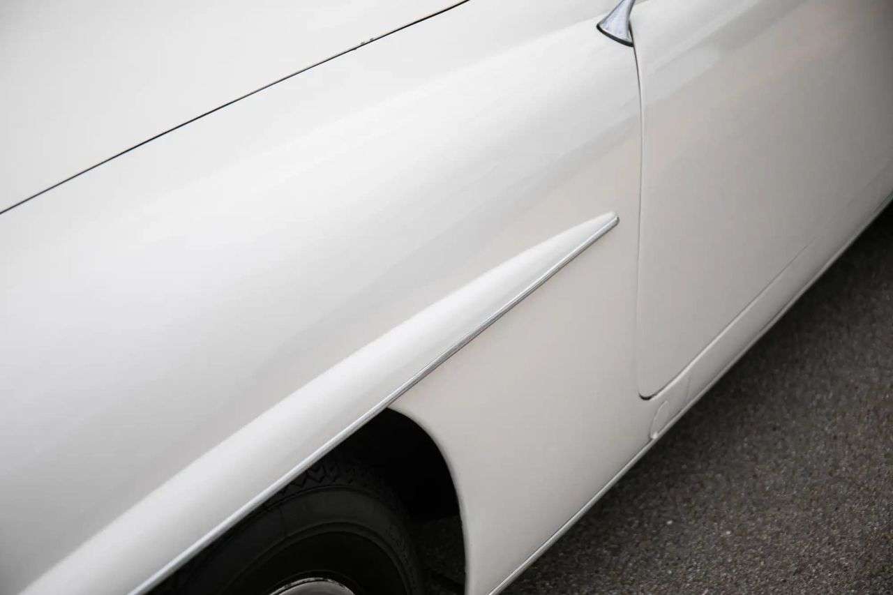 1960 MERCEDES-BENZ 190 SL 1960 MERCEDES-BENZ 190 SL