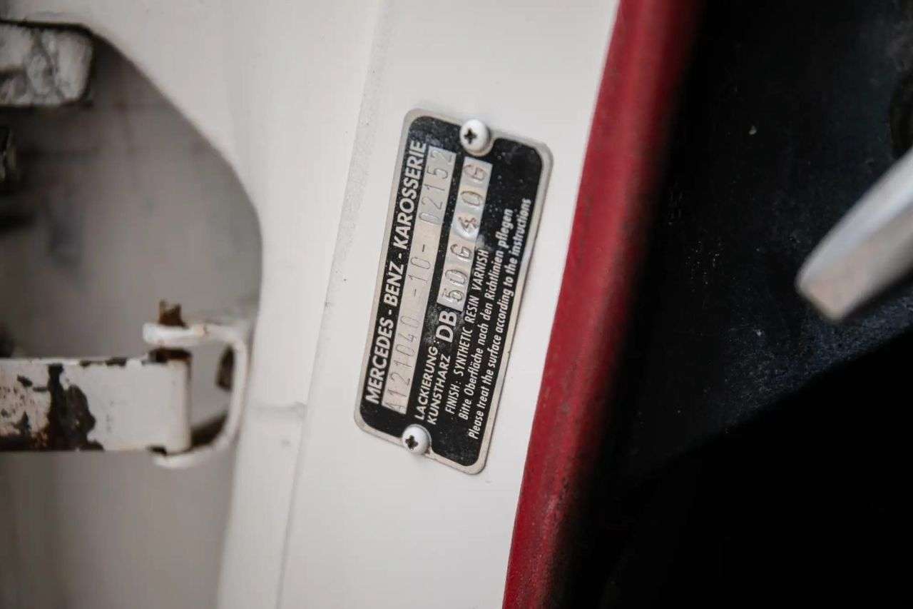 1960 MERCEDES-BENZ 190 SL 1960 MERCEDES-BENZ 190 SL