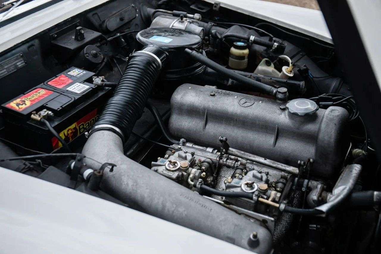 1960 MERCEDES-BENZ 190 SL 1960 MERCEDES-BENZ 190 SL