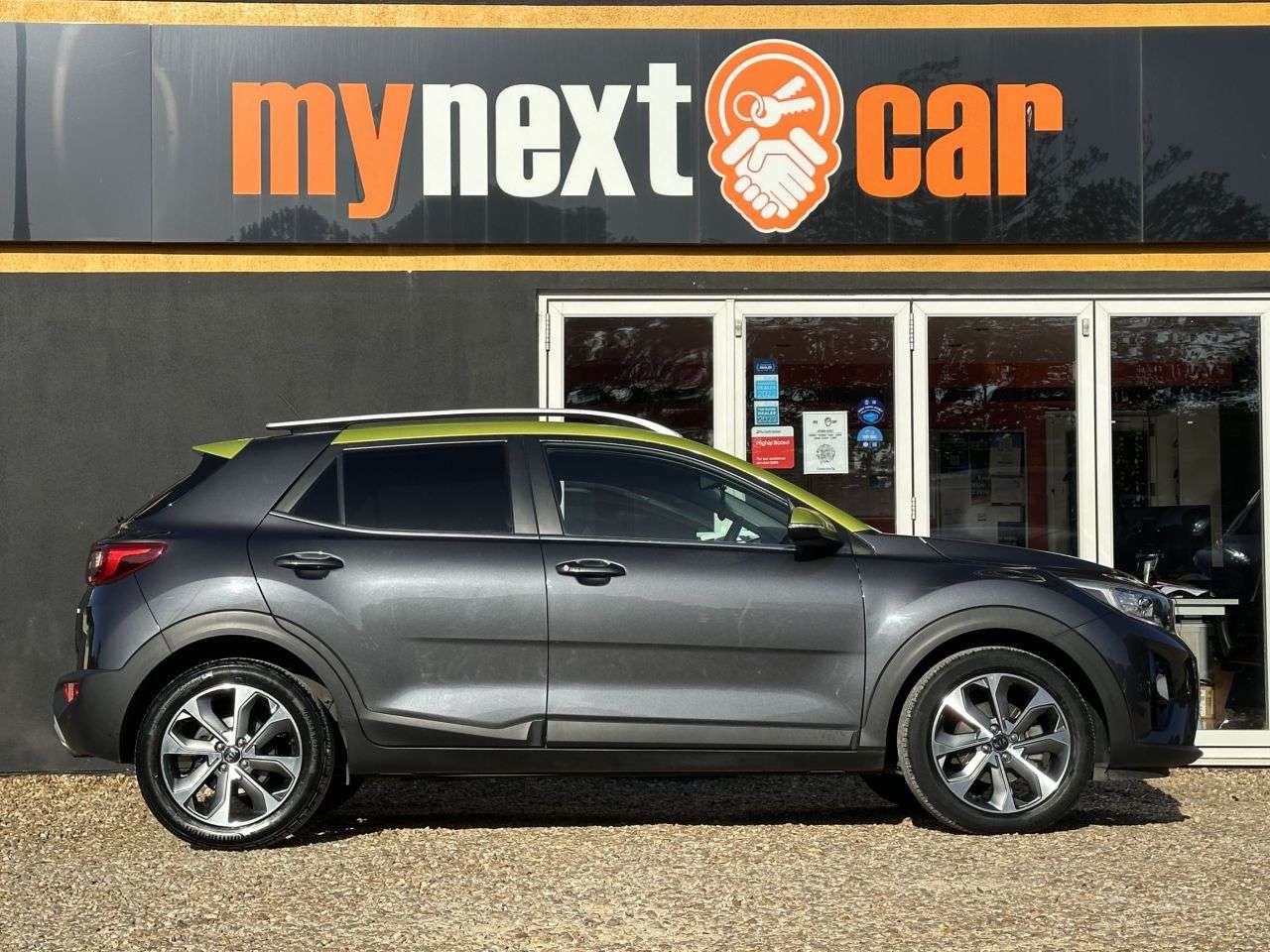 2018 KIA STONIC 2018 KIA STONIC