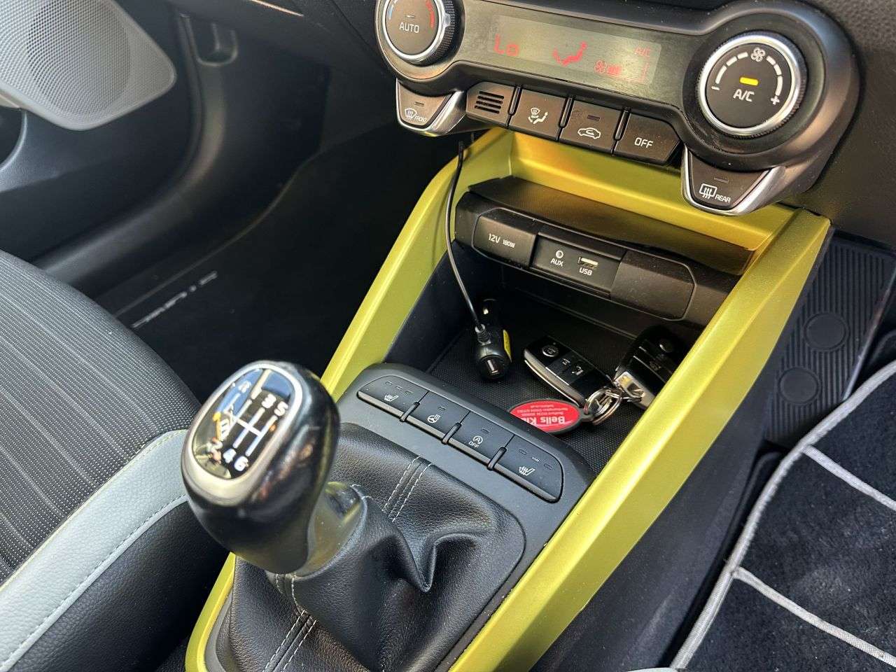 2018 KIA STONIC 2018 KIA STONIC