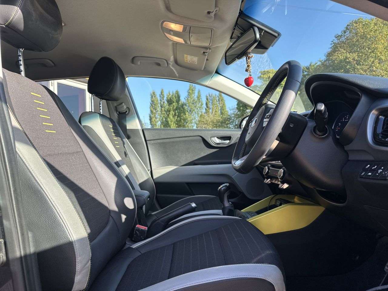 2018 KIA STONIC 2018 KIA STONIC