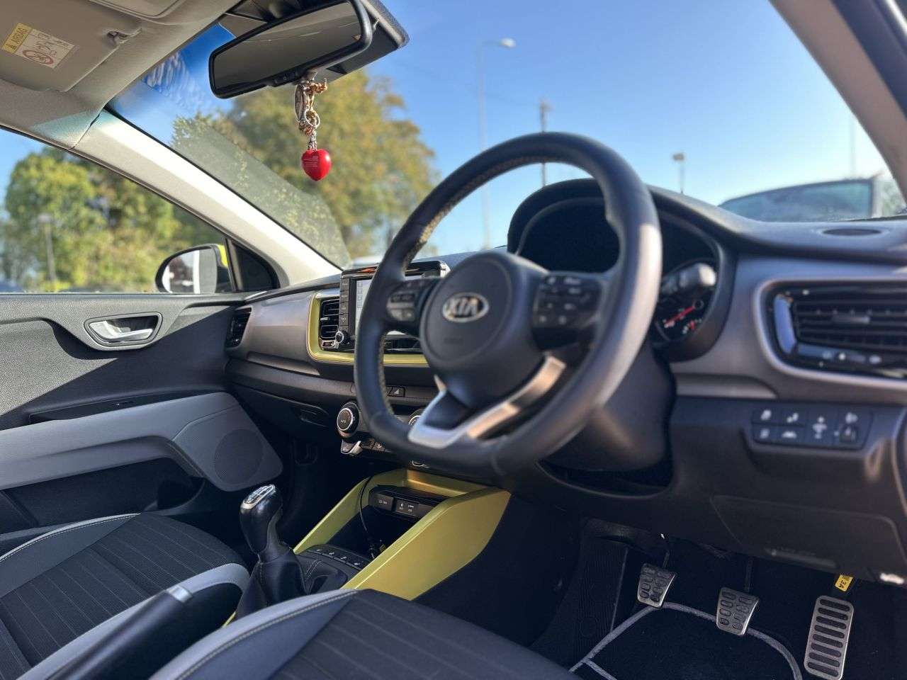 2018 KIA STONIC 2018 KIA STONIC