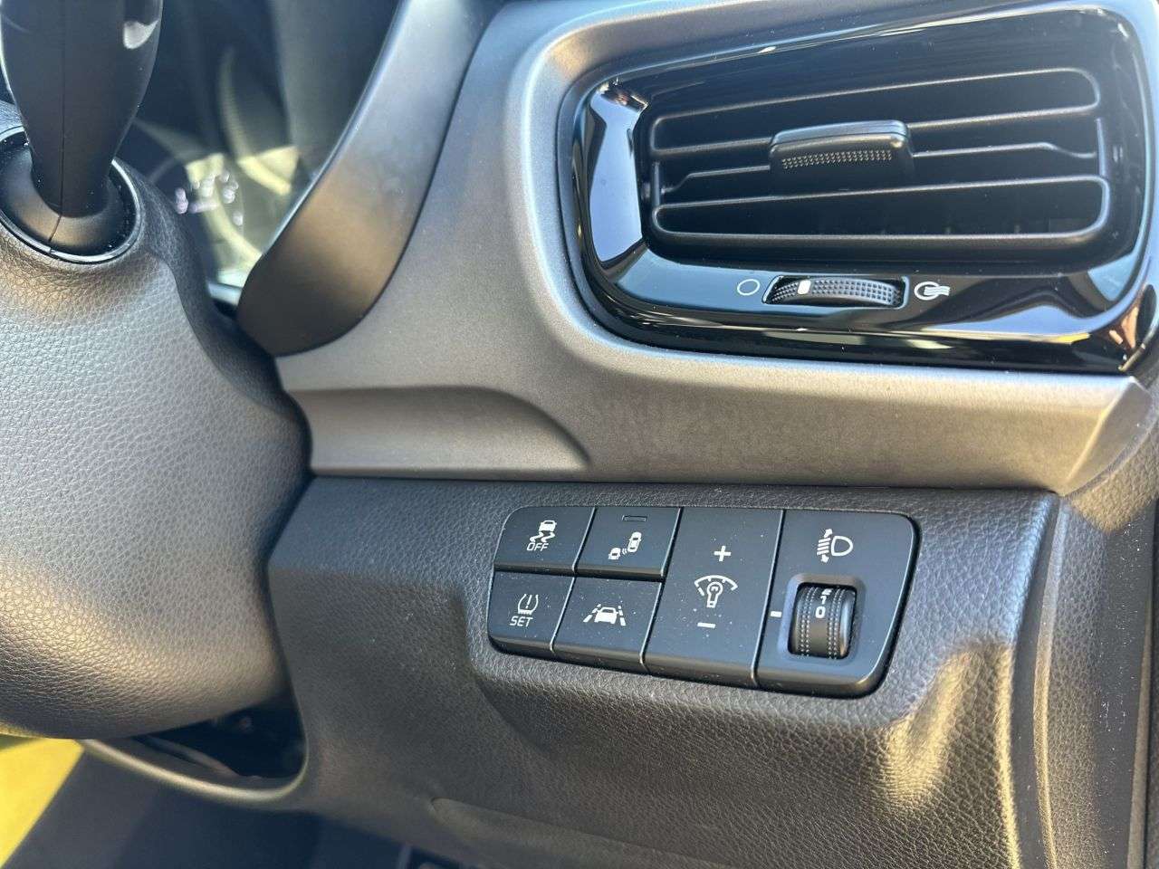 2018 KIA STONIC 2018 KIA STONIC