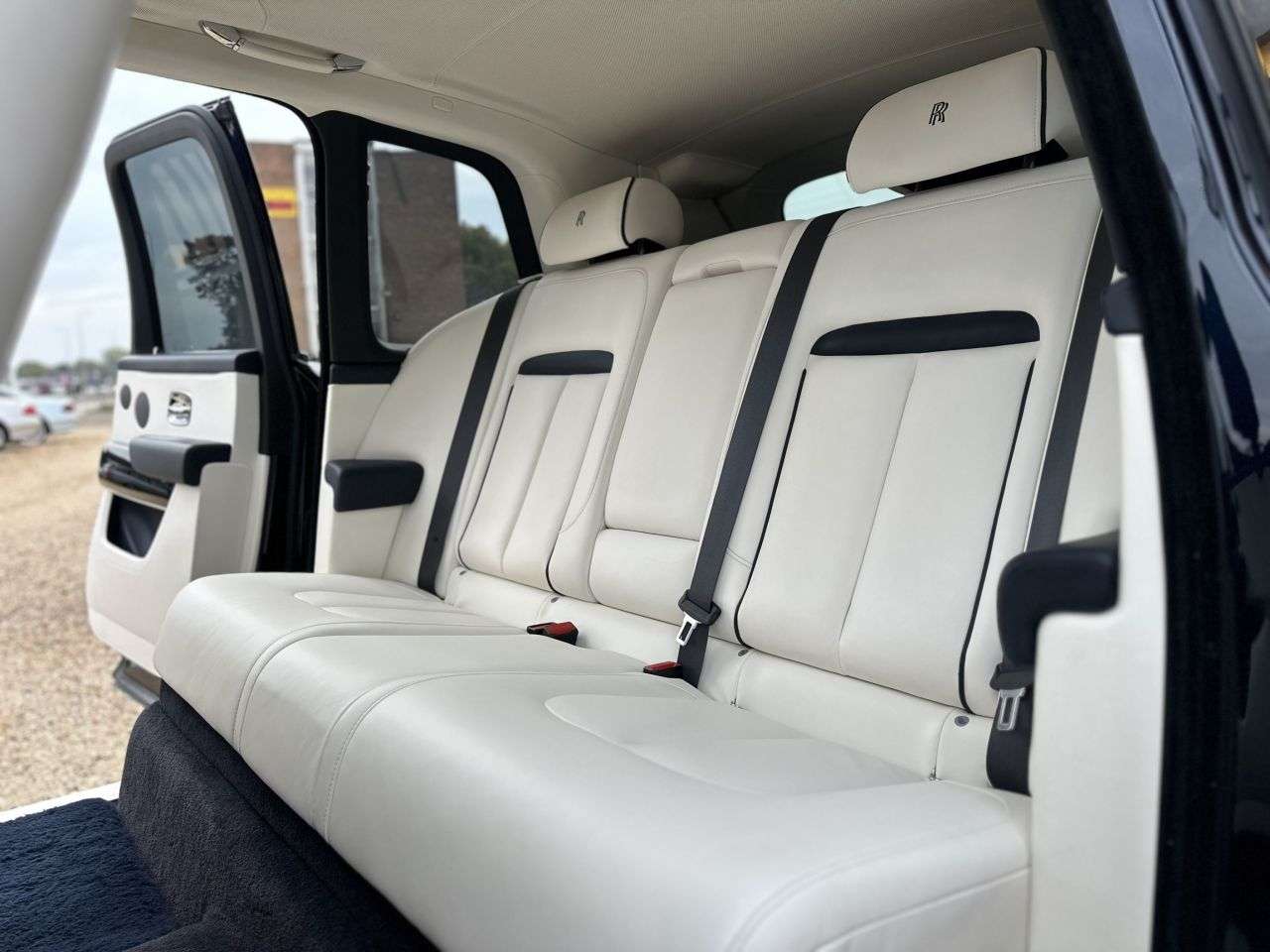 2021 ROLLS-ROYCE CULLINAN 2021 ROLLS-ROYCE CULLINAN