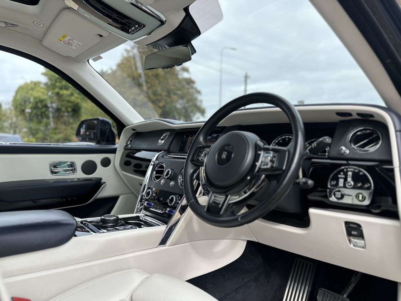 2021 ROLLS-ROYCE CULLINAN 2021 ROLLS-ROYCE CULLINAN