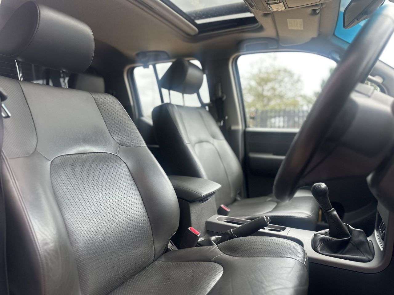 2010 NISSAN NAVARA 2010 NISSAN NAVARA