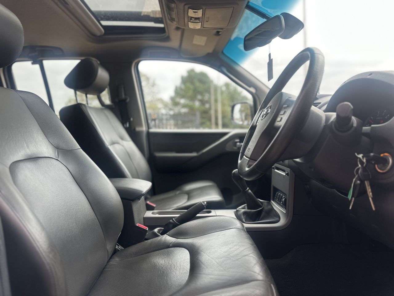 2010 NISSAN NAVARA 2010 NISSAN NAVARA