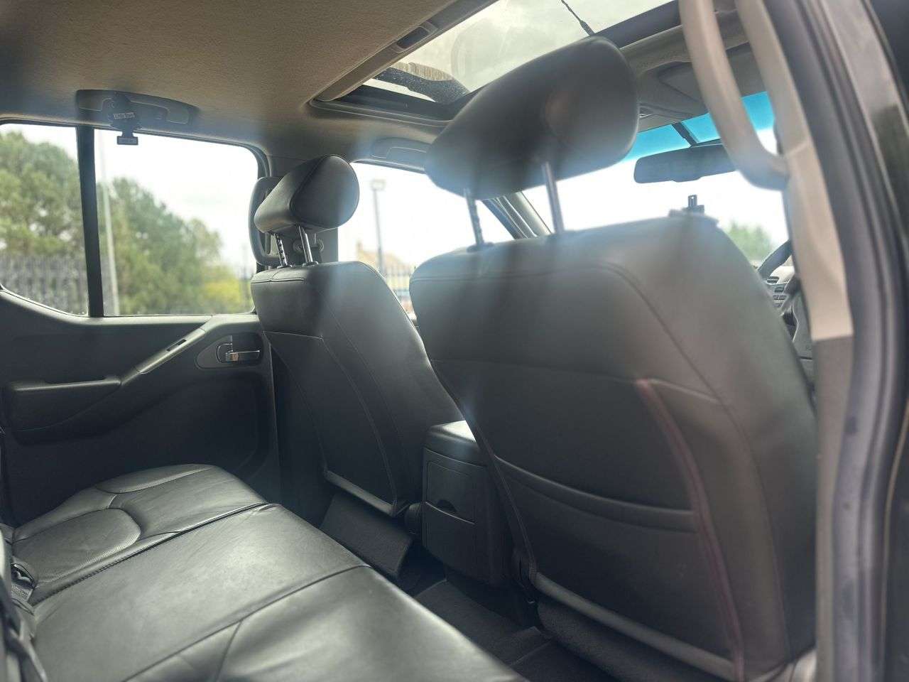 2010 NISSAN NAVARA 2010 NISSAN NAVARA