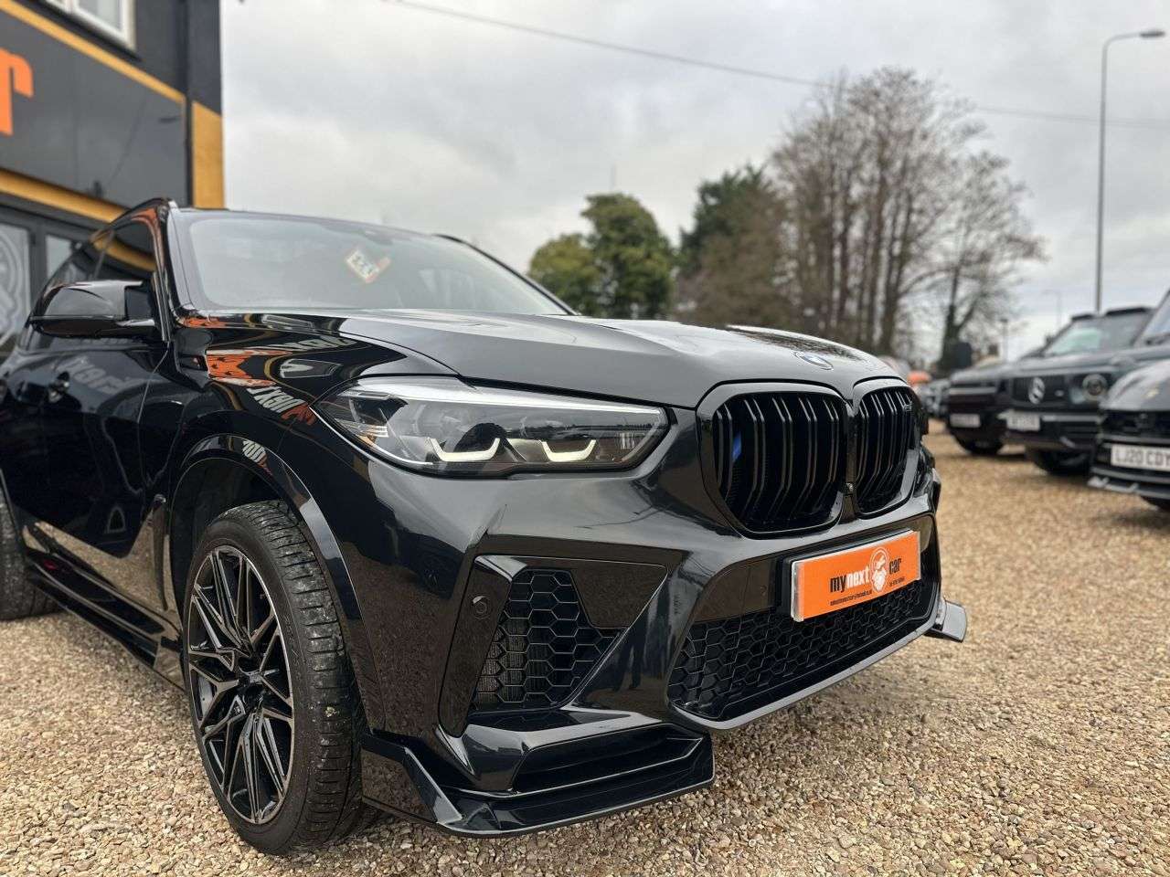 A 2020 BMW X5 M 4.4i V8 Competition SUV 5dr Petrol Auto xDrive Euro 6 (s/s) (625 ps) BMW IN A 2020 BMW X5 M 4.4i V8 Competition SUV 5dr Petrol Auto xDrive Euro 6 (s/s) (625 ps) BMW IN