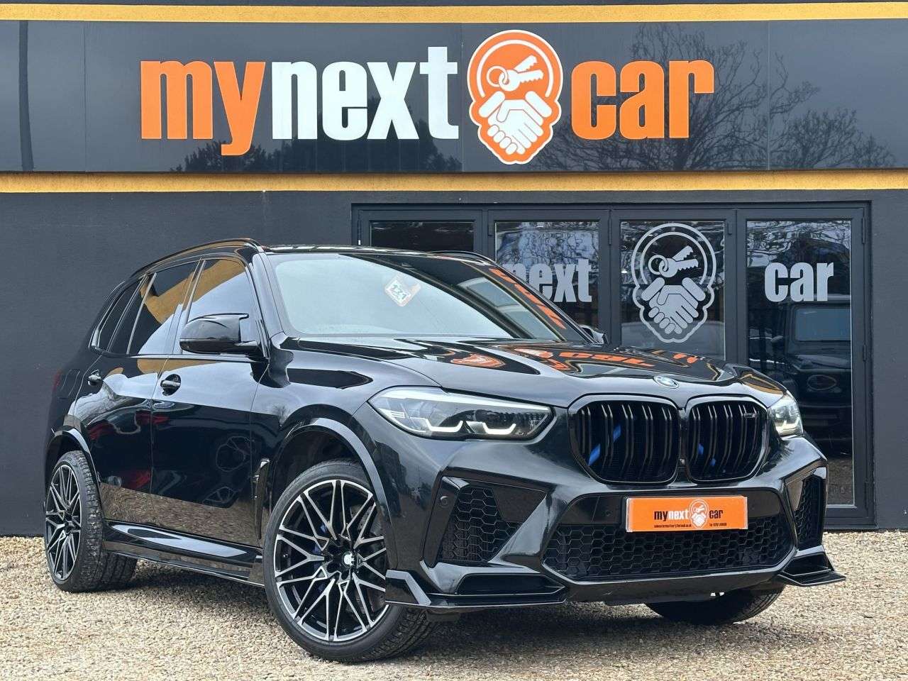A 2020 BMW X5 M 4.4i V8 Competition SUV 5dr Petrol Auto xDrive Euro 6 (s/s) (625 ps) BMW IN A 2020 BMW X5 M 4.4i V8 Competition SUV 5dr Petrol Auto xDrive Euro 6 (s/s) (625 ps) BMW IN