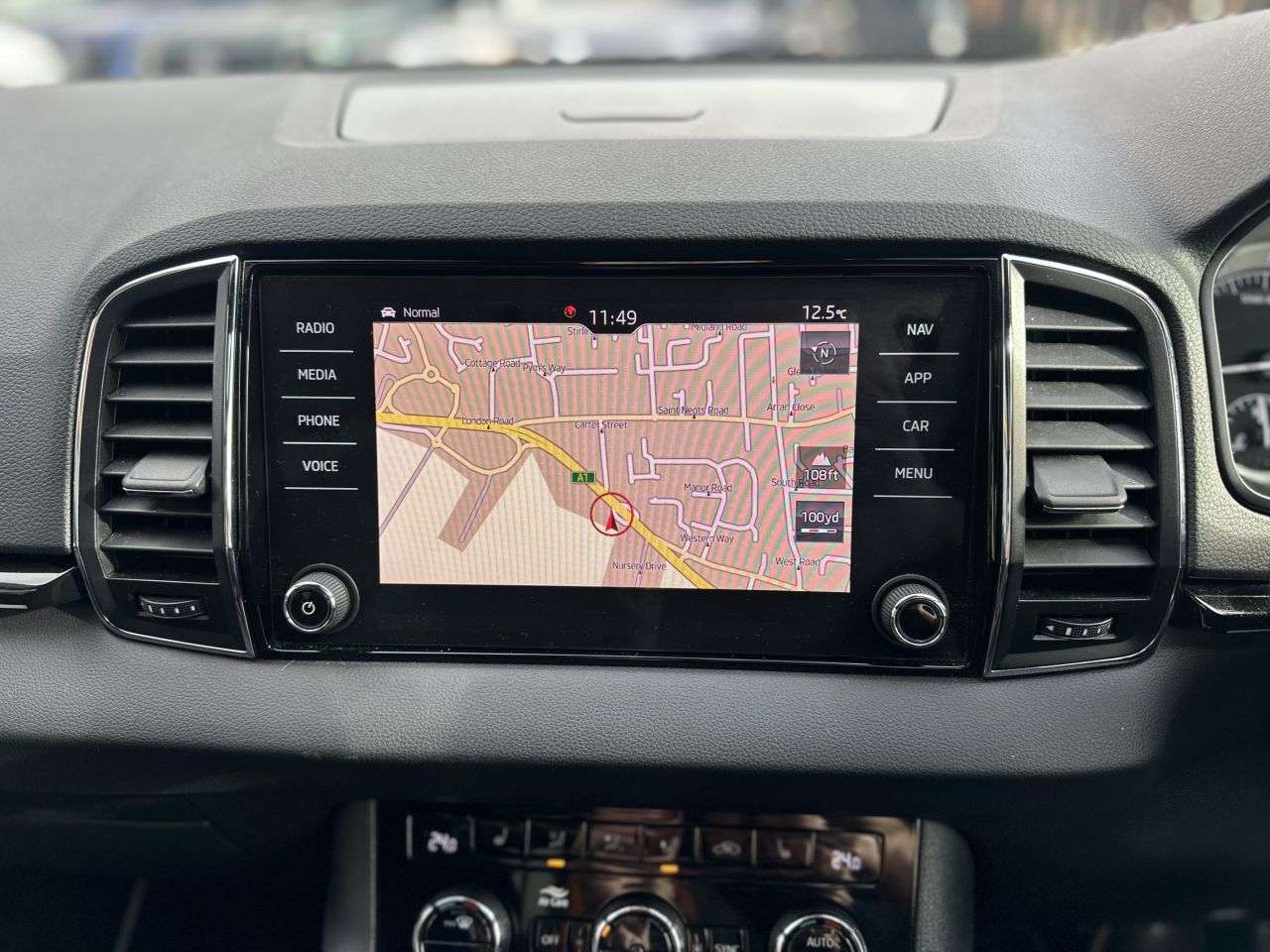 2015 SKODA KAROQ 2015 SKODA KAROQ