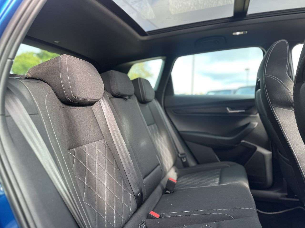 2015 SKODA KAROQ 2015 SKODA KAROQ