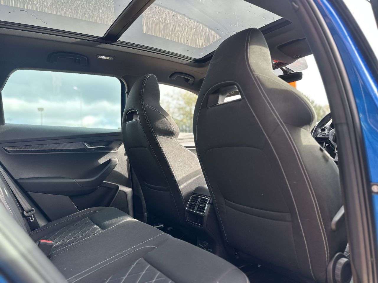 2015 SKODA KAROQ 2015 SKODA KAROQ