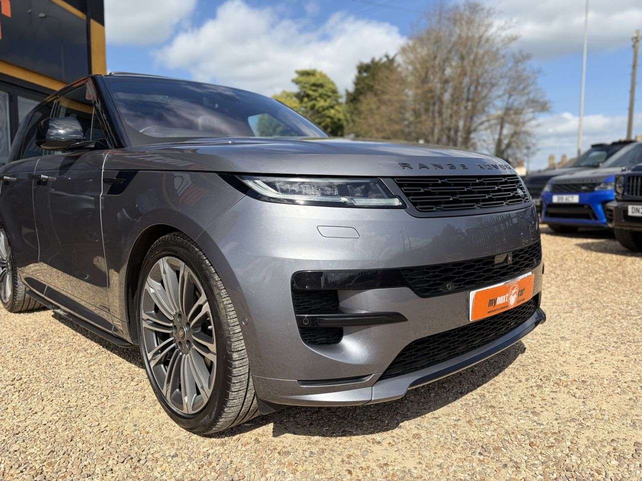 A 2023 LAND ROVER RANGE ROVER SPORT 3.0 D350 MHEV Autobiography SUV 5dr Diesel Auto 4WD Euro 6 (s/s) (350 ps) * A 2023 LAND ROVER RANGE ROVER SPORT 3.0 D350 MHEV Autobiography SUV 5dr Diesel Auto 4WD Euro 6 (s/s) (350 ps) *