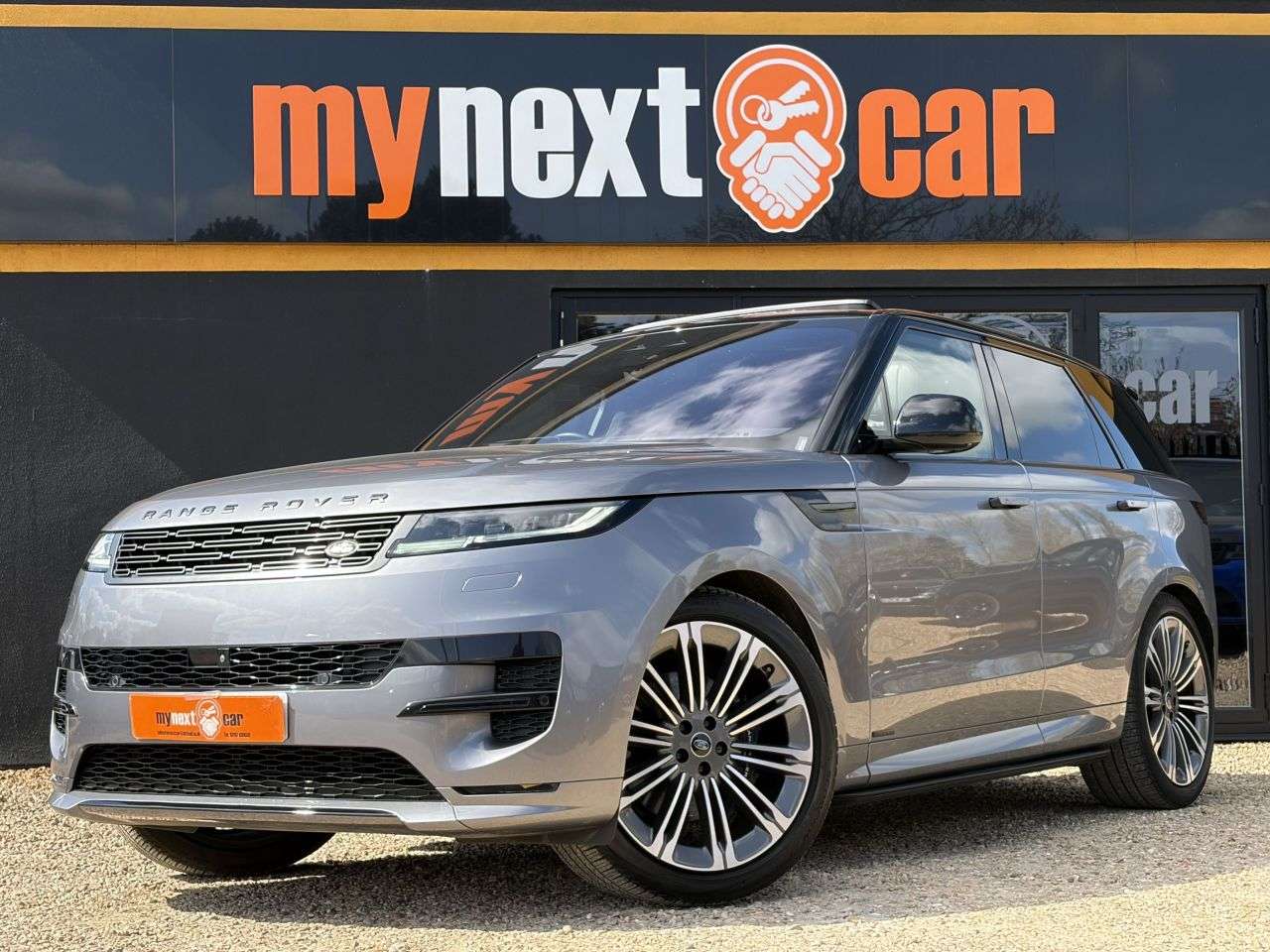 A 2023 LAND ROVER RANGE ROVER SPORT 3.0 D350 MHEV Autobiography SUV 5dr Diesel Auto 4WD Euro 6 (s/s) (350 ps) * A 2023 LAND ROVER RANGE ROVER SPORT 3.0 D350 MHEV Autobiography SUV 5dr Diesel Auto 4WD Euro 6 (s/s) (350 ps) *