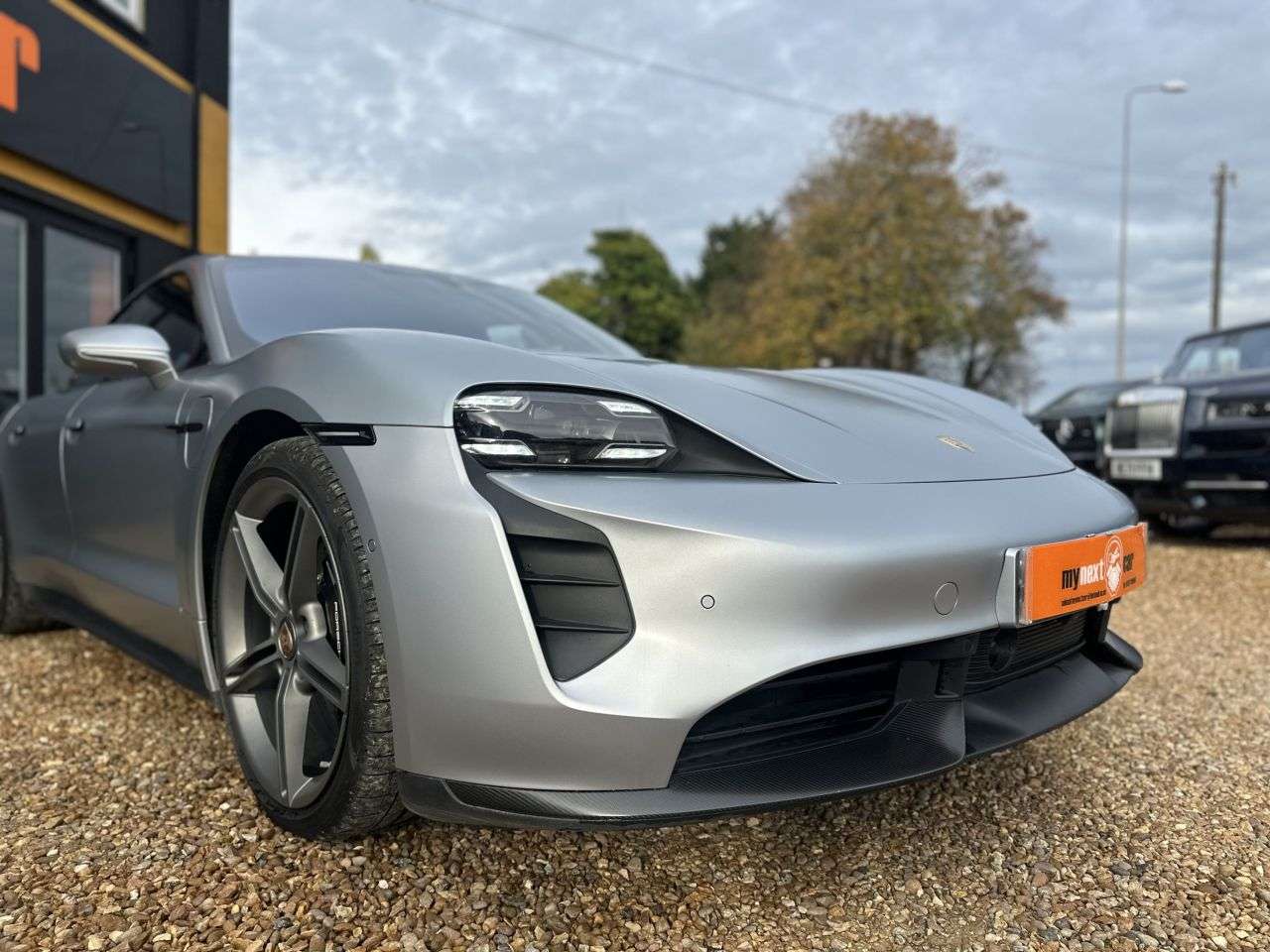 2020 PORSCHE TAYCAN 2020 PORSCHE TAYCAN