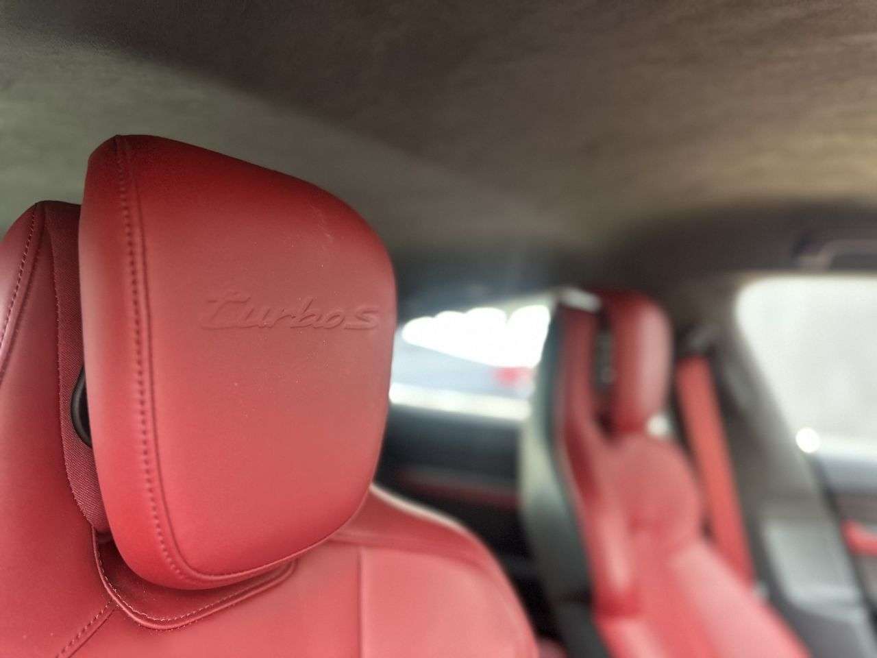 2020 PORSCHE TAYCAN 2020 PORSCHE TAYCAN