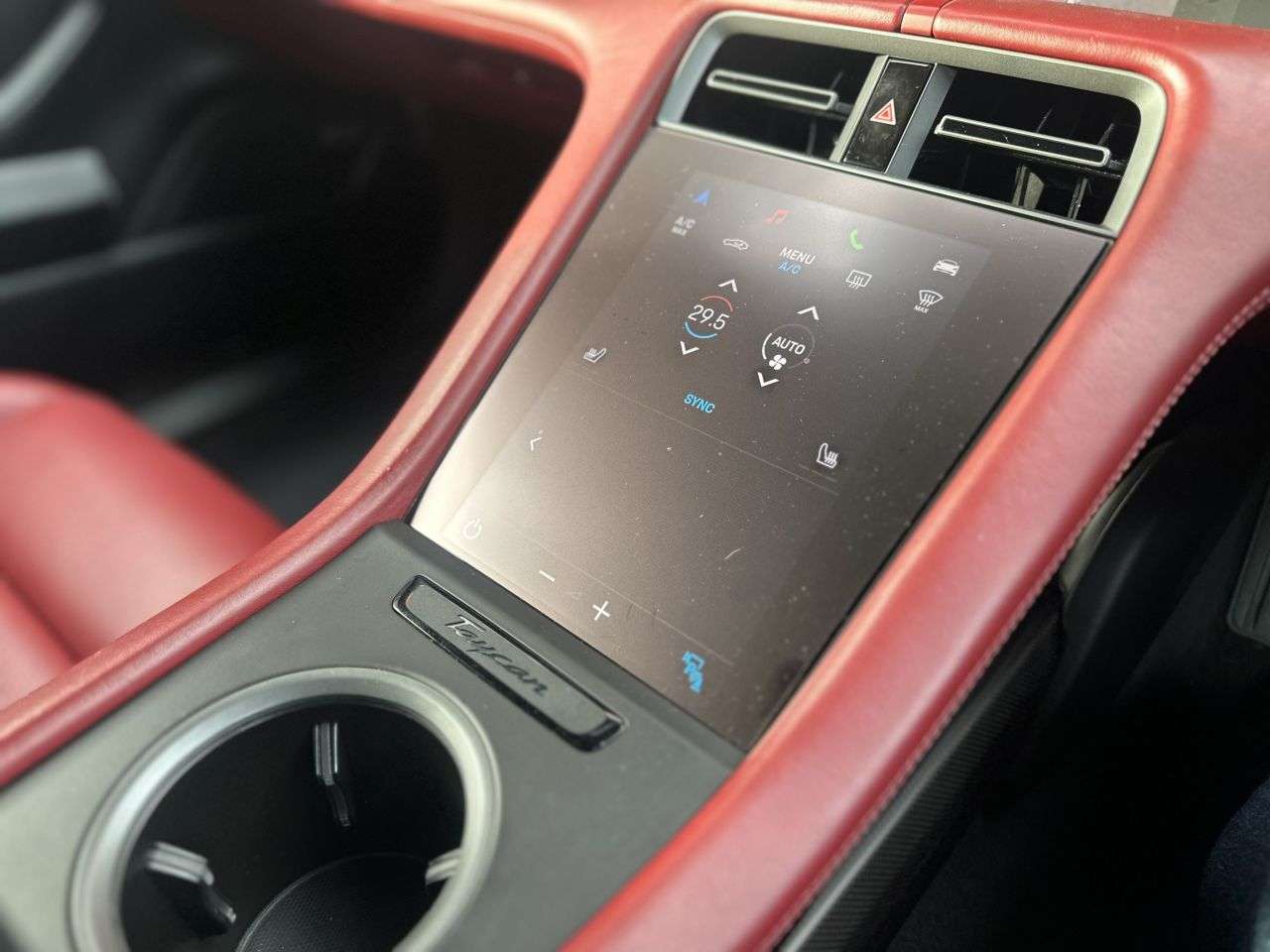 2020 PORSCHE TAYCAN 2020 PORSCHE TAYCAN