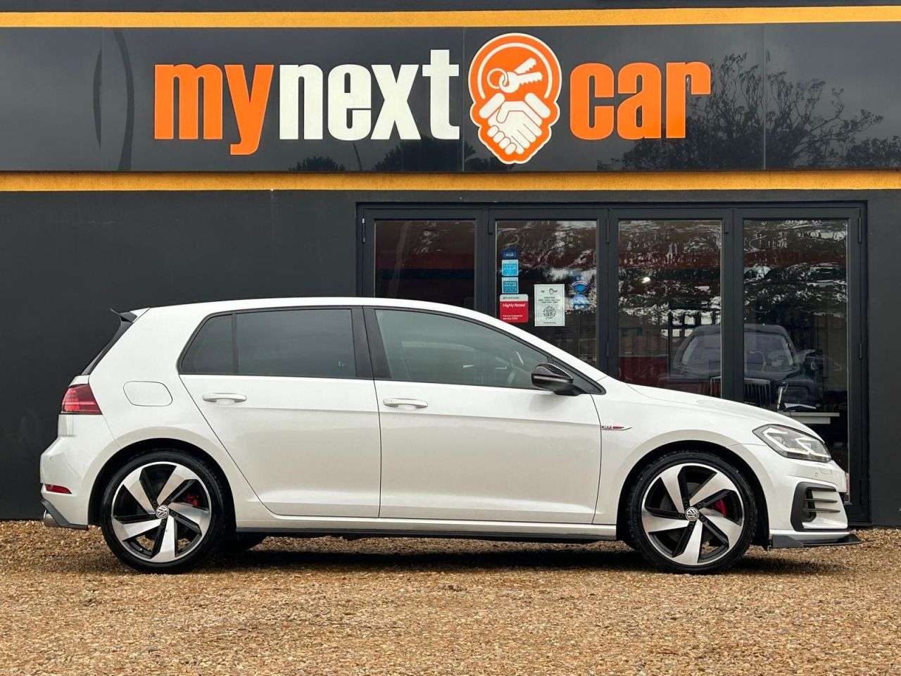 2018 VOLKSWAGEN GOLF 2018 VOLKSWAGEN GOLF