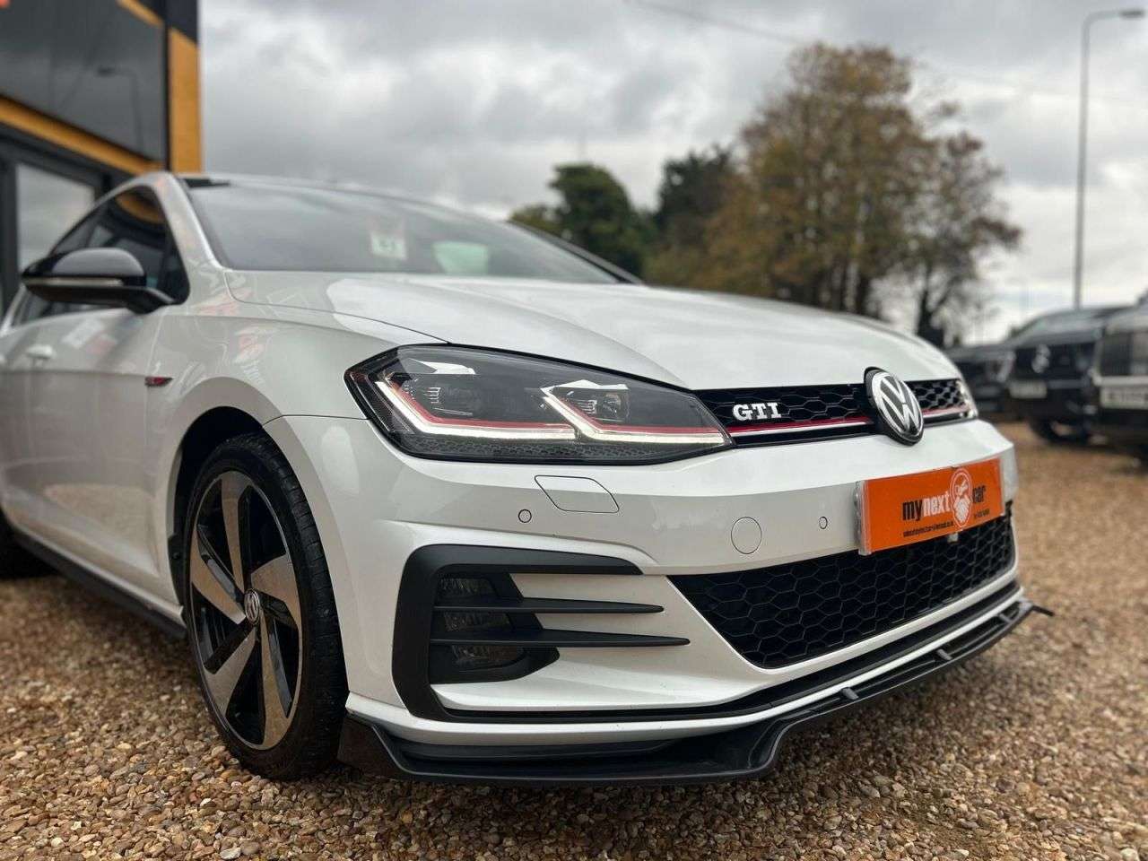 2018 VOLKSWAGEN GOLF 2018 VOLKSWAGEN GOLF