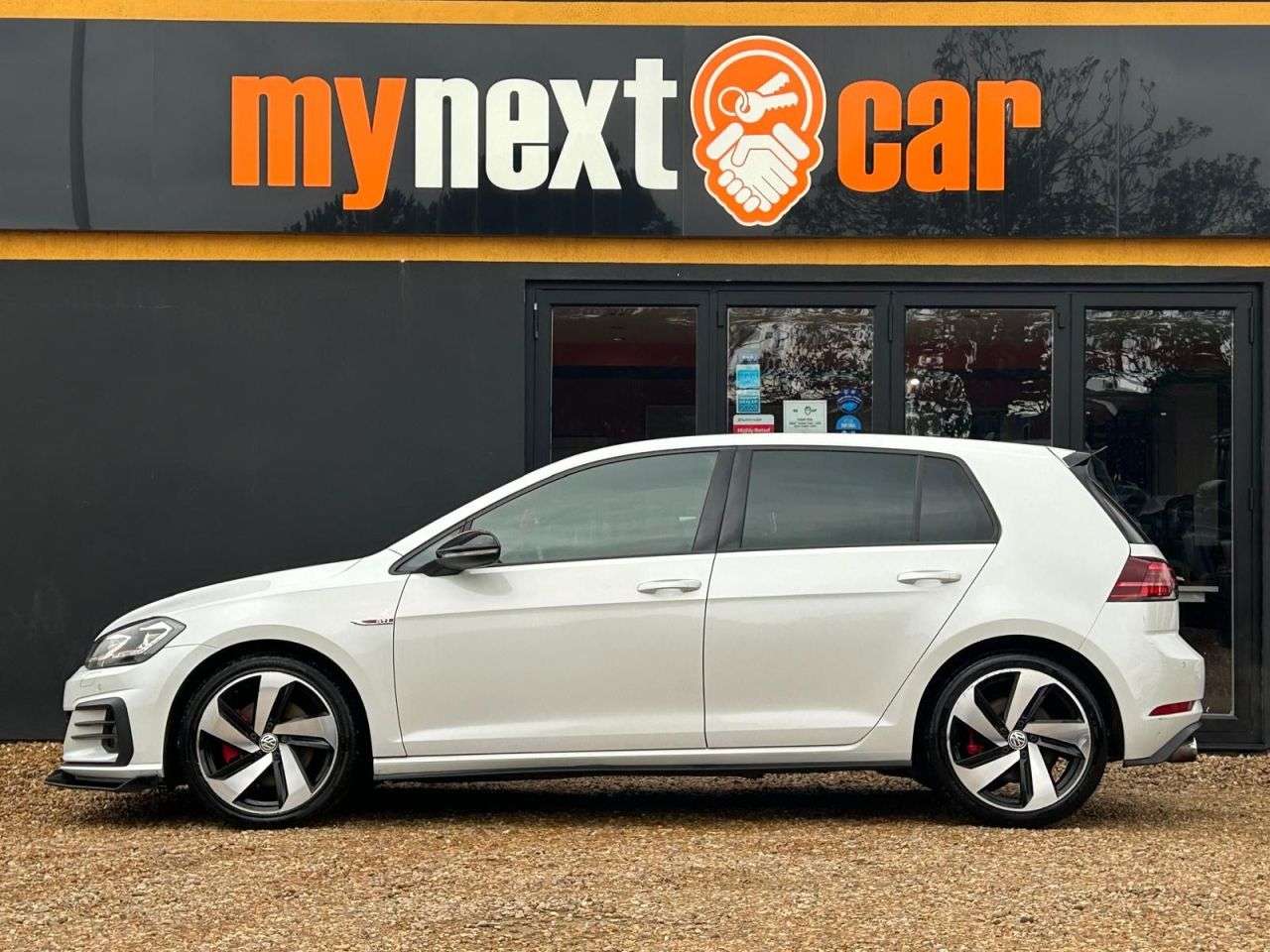 2018 VOLKSWAGEN GOLF 2018 VOLKSWAGEN GOLF