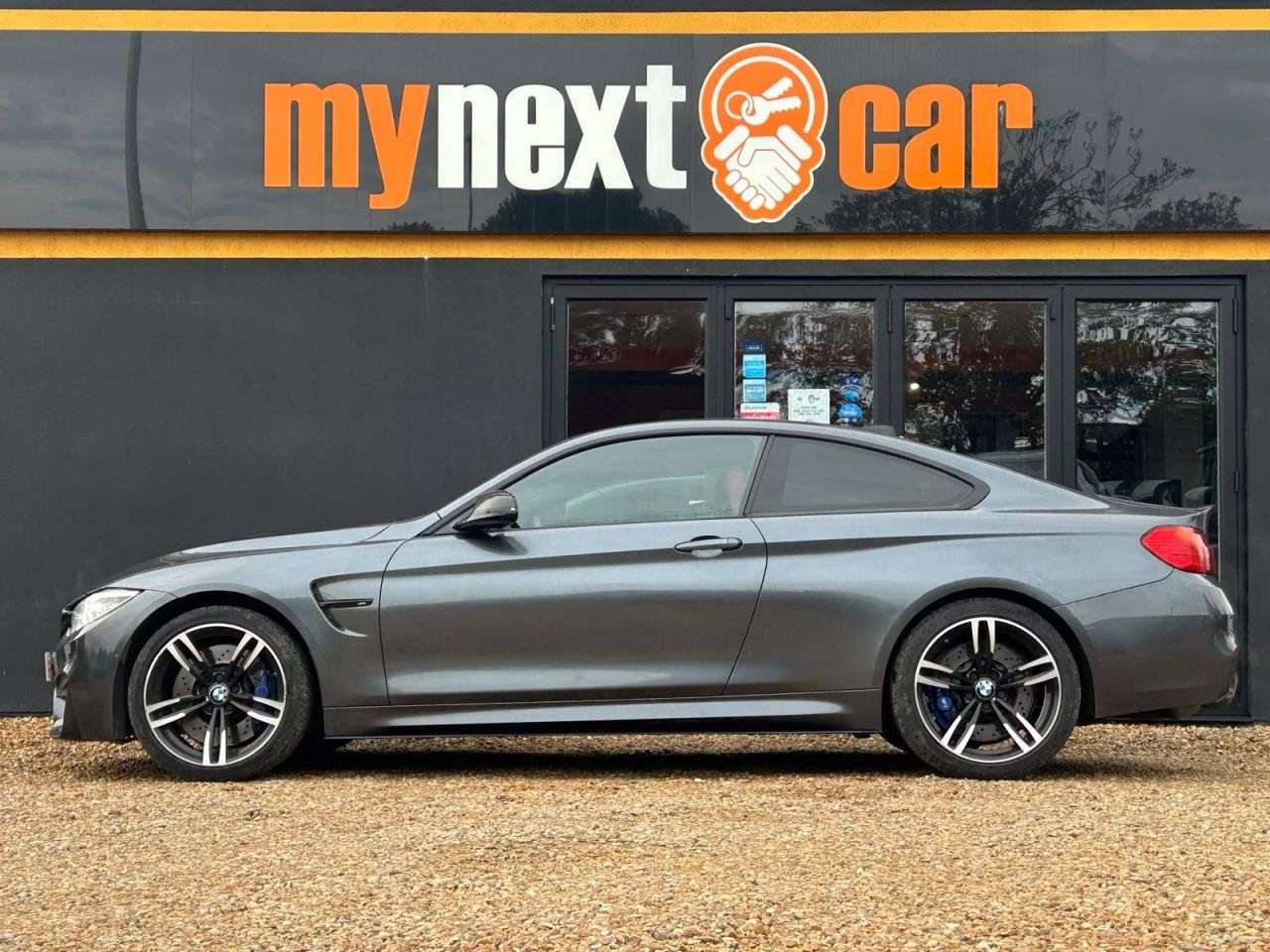 2016 BMW M4 2016 BMW M4