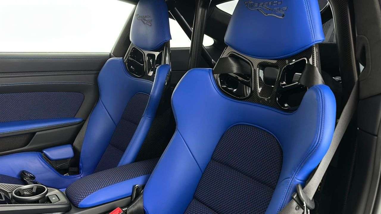 null PORSCHE 911 null PORSCHE 911