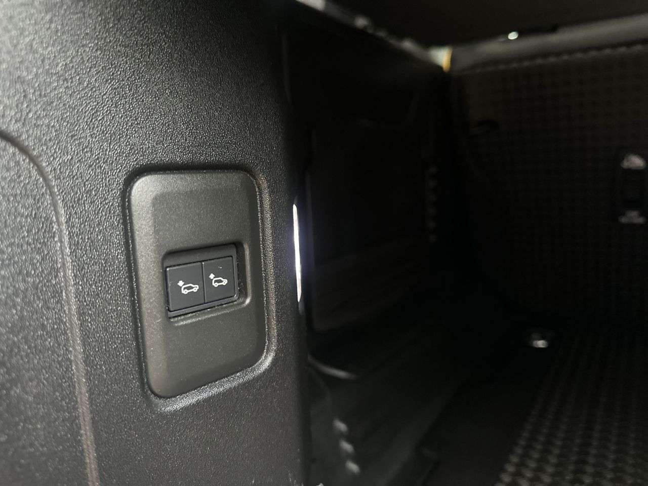 null LAND ROVER DEFENDER null LAND ROVER DEFENDER