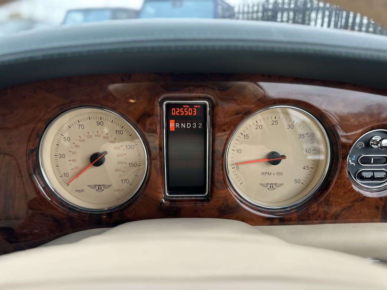 2001 BENTLEY ARNAGE 2001 BENTLEY ARNAGE