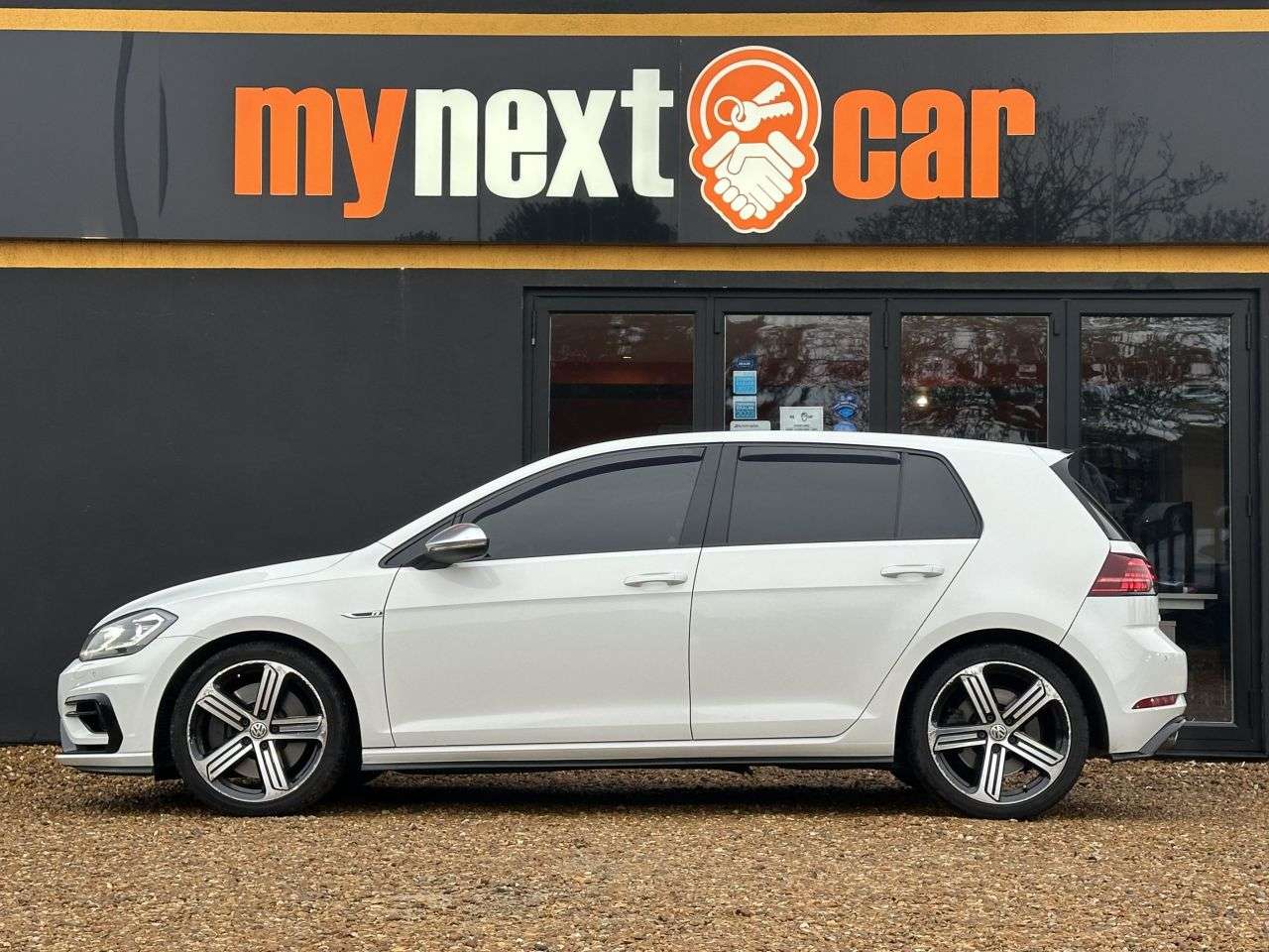 2017 VOLKSWAGEN GOLF 2017 VOLKSWAGEN GOLF